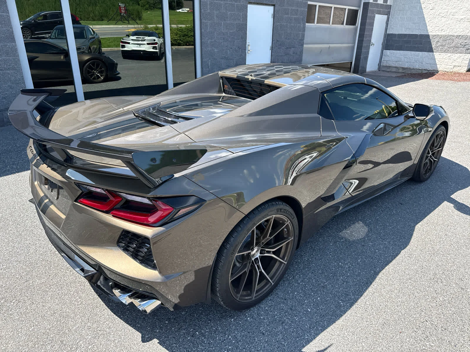 Used 2021 Zeus Bronze Metallic Chevrolet 2LT image 6