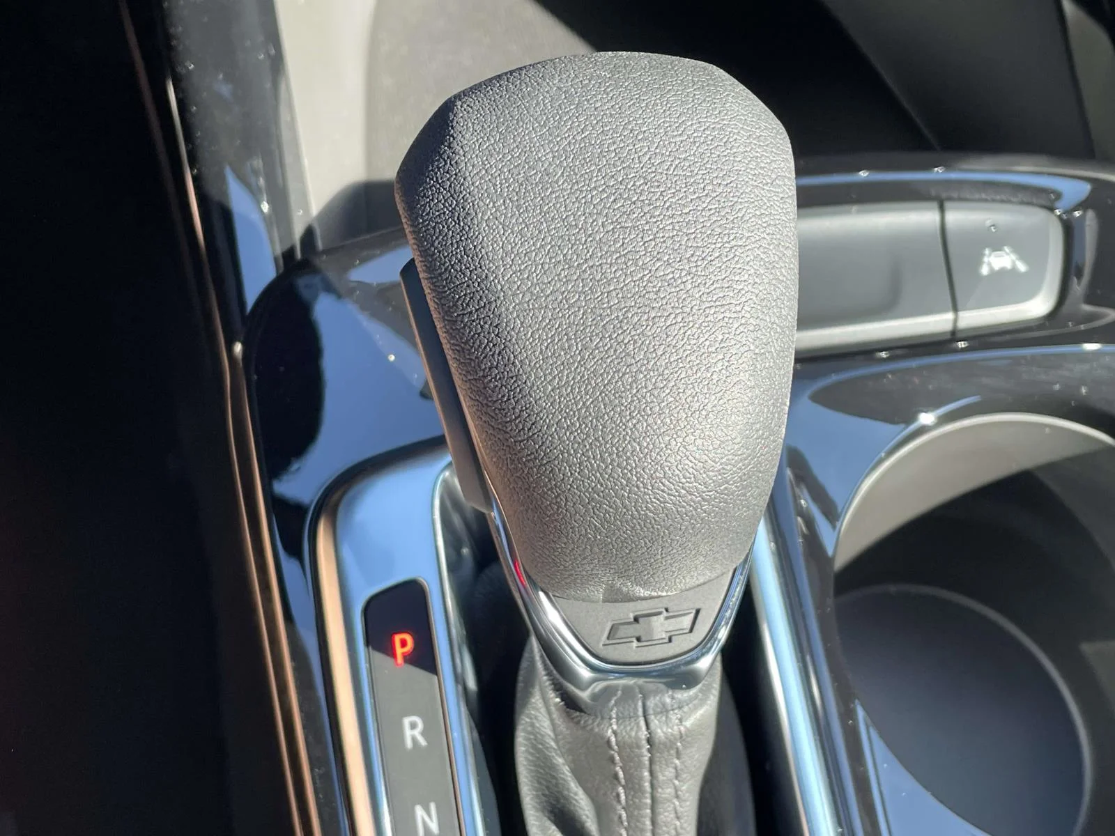 New 2026 Summit White Chevrolet LT image 24