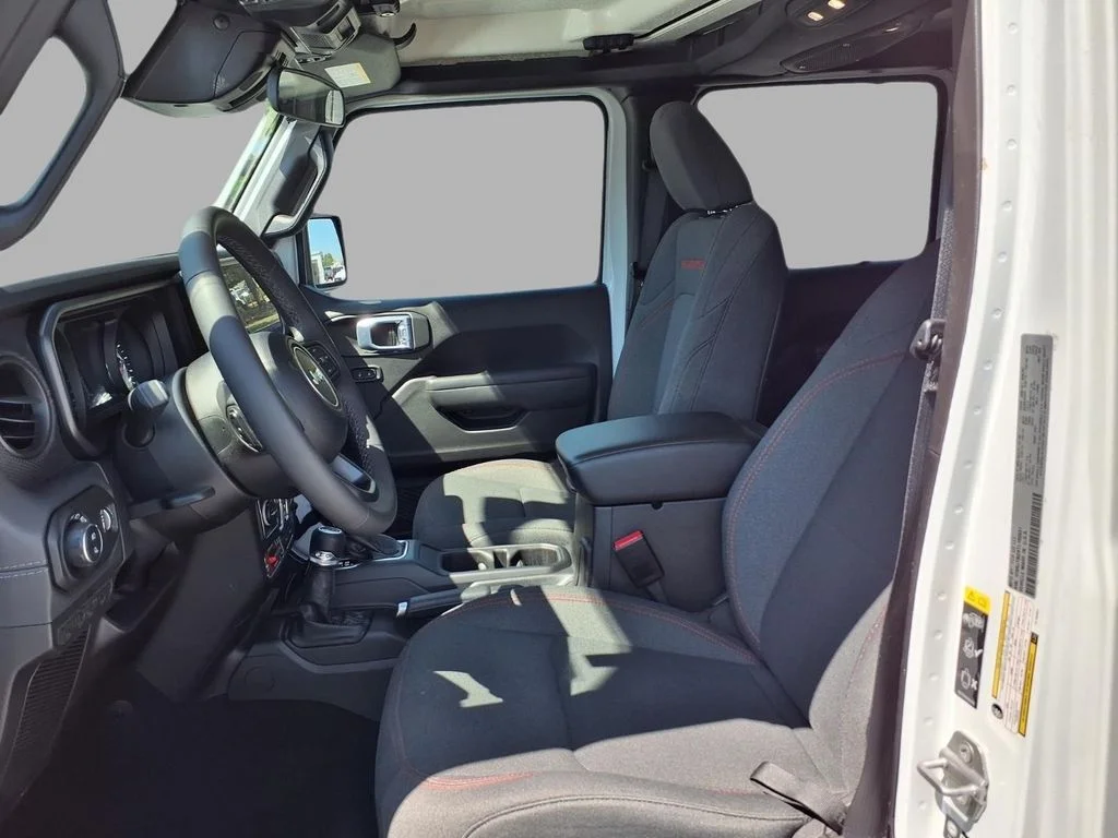 Used 2026 White Jeep Rubicon image 21