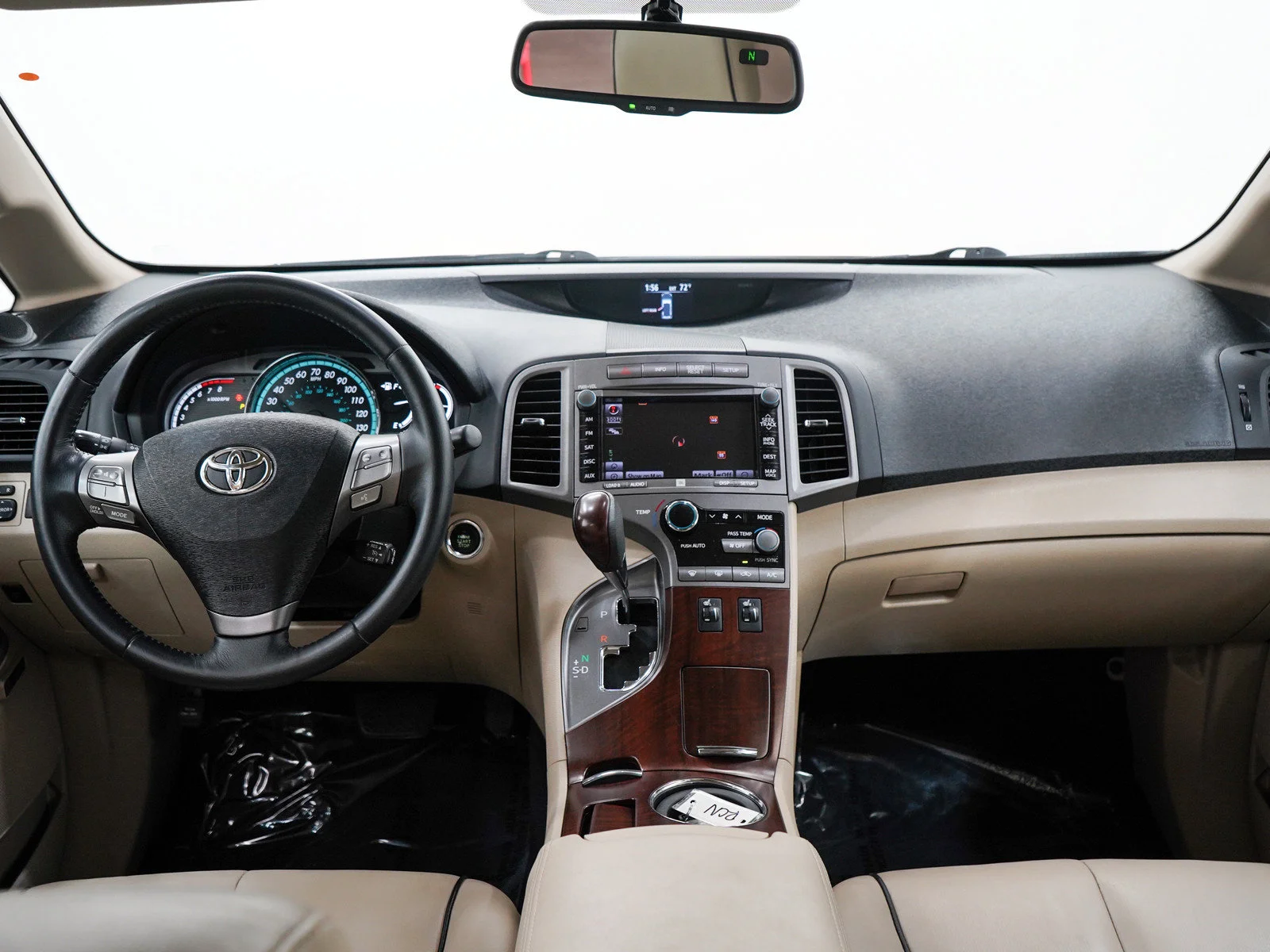 Used 2009 Black Toyota wagon 4d image 17