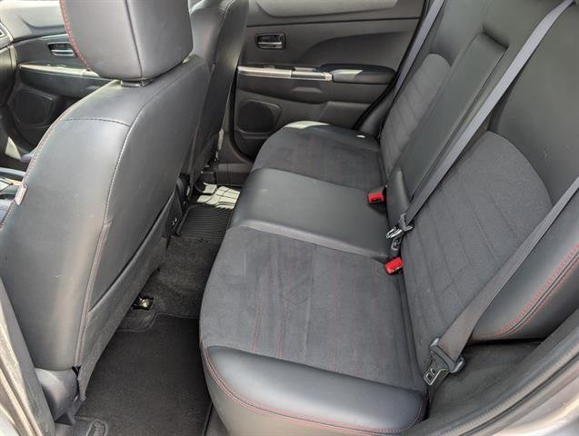 Used 2024 Mercury Gray Metallic Mitsubishi S image 28
