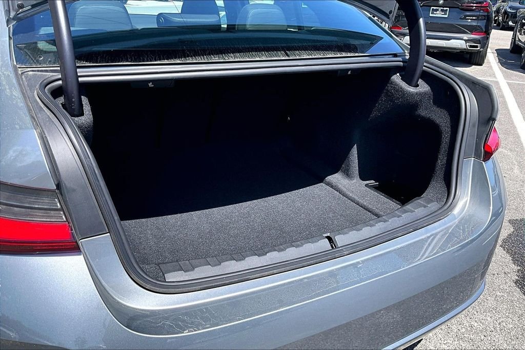 2026 BMW 3 Series 330i - Photo 35