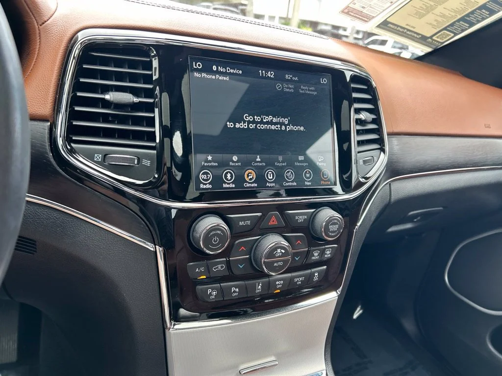 Certified Used 2019 Velvet Red Pearlcoat Jeep Summit image 32