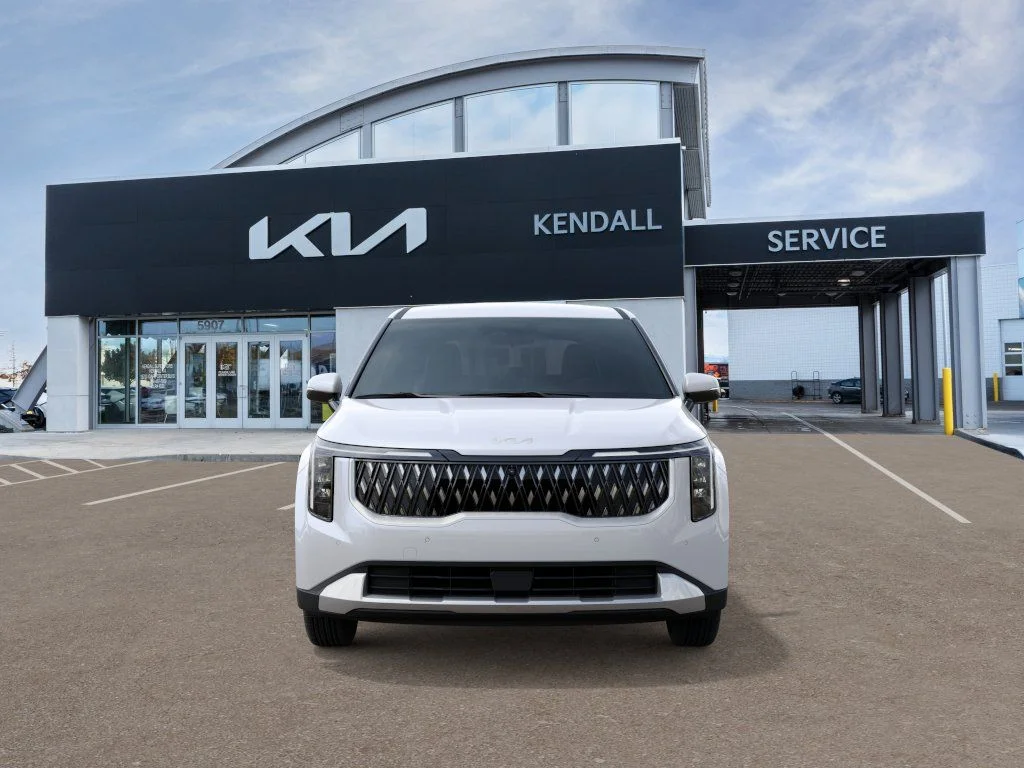 New 2027 Snow White Pearl Kia LXS image 2