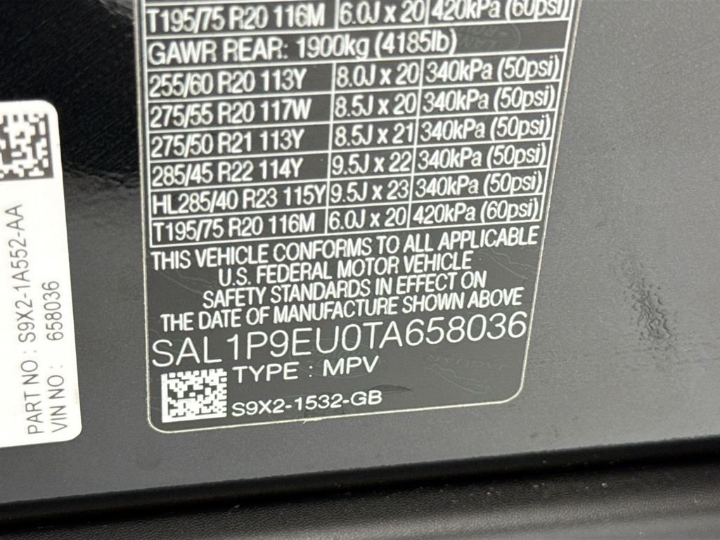 New 2026 Santorini Black Land Rover SE image 35
