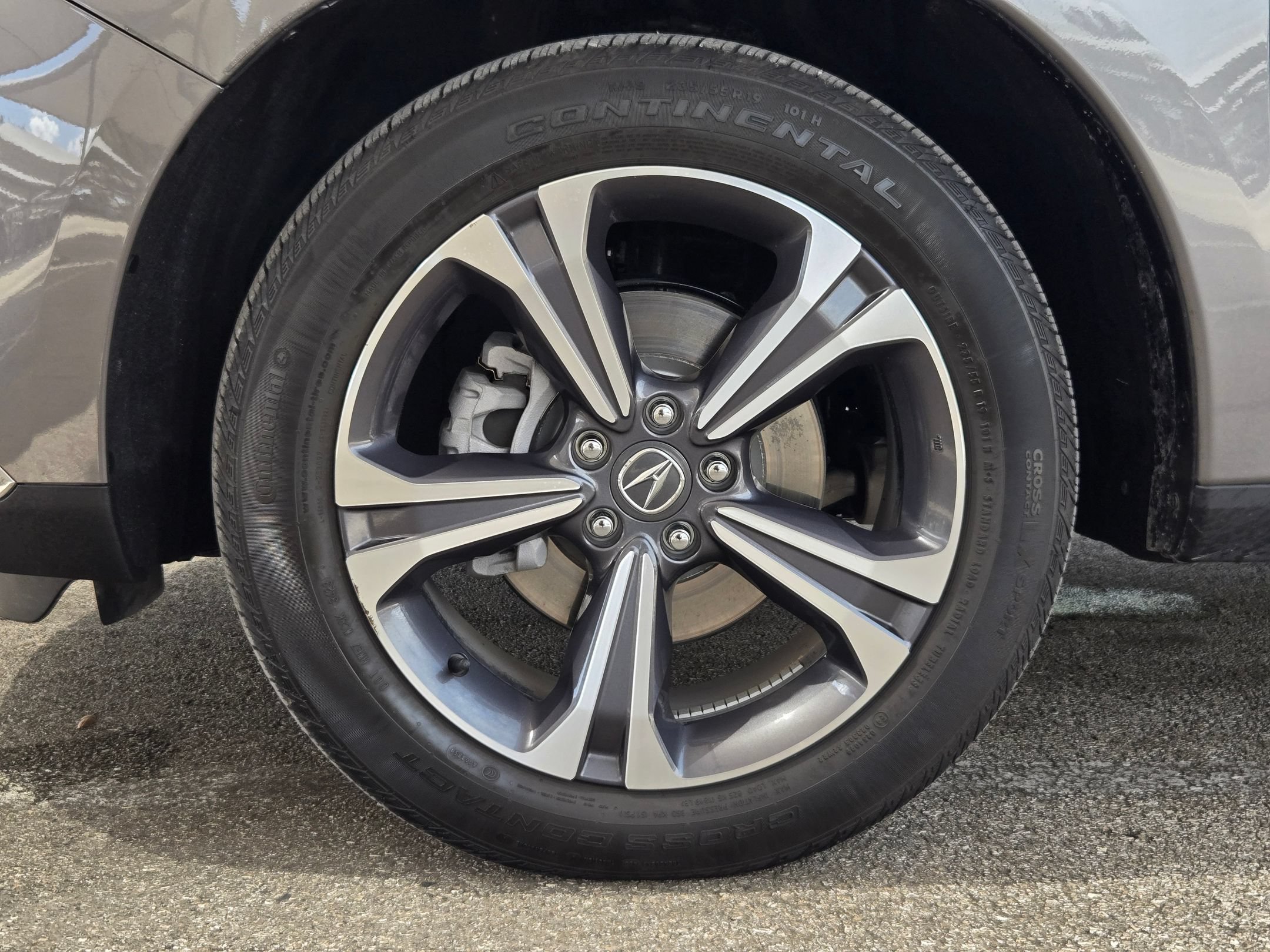 Used 2024 Liquid Carbon Metallic Acura with Advance Package image 31