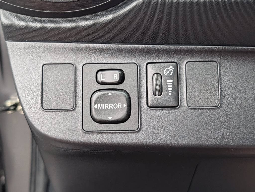 2013 Toyota Prius c Three - Photo 31