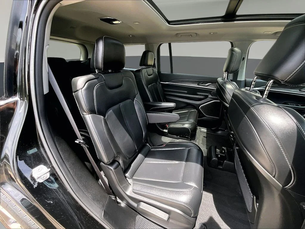 Used 2021 Black Jeep Limited image 29