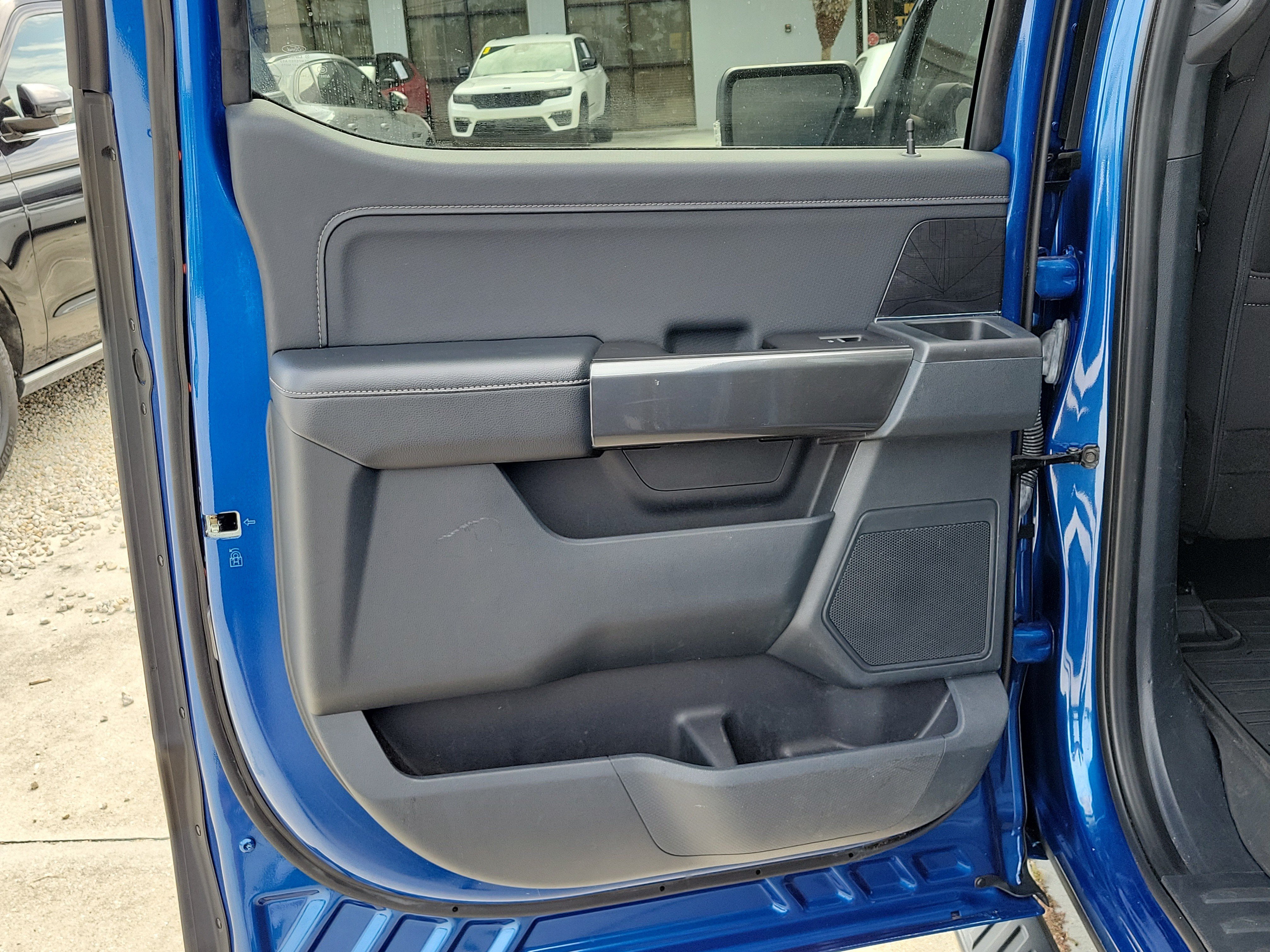 Used 2022 Blue Metallic Ford XLT image 12