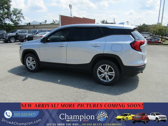 Used 2018 QUICKSILVER METALLIC GMC SLE image 6