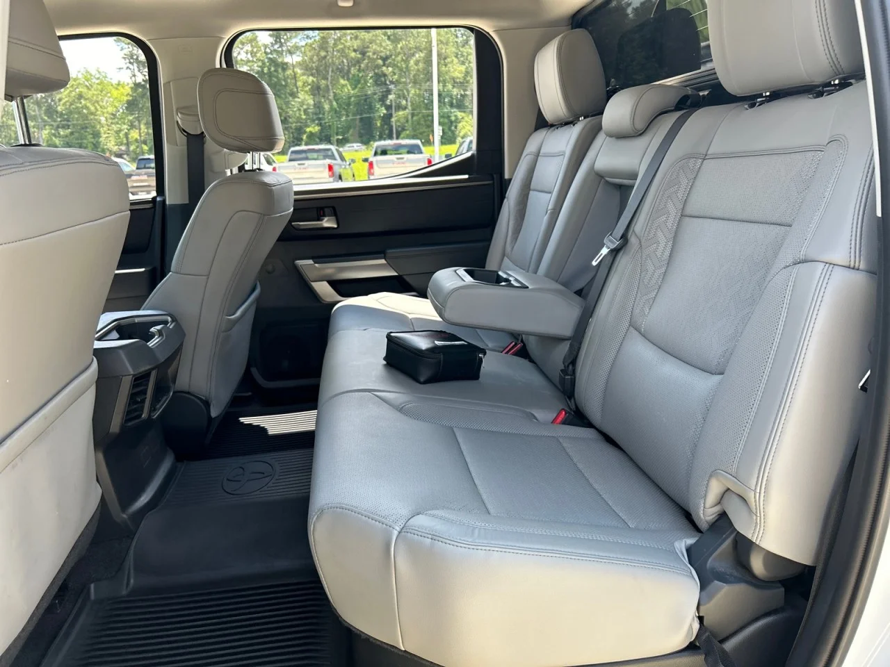 Used 2023 White Toyota SR5 image 17