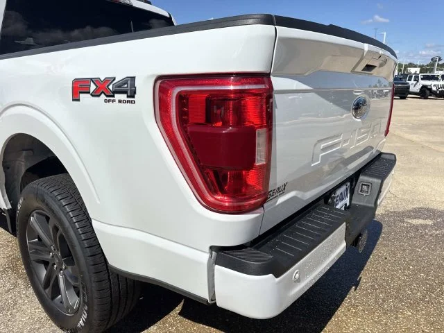 Used 2023 White Ford XLT image 19
