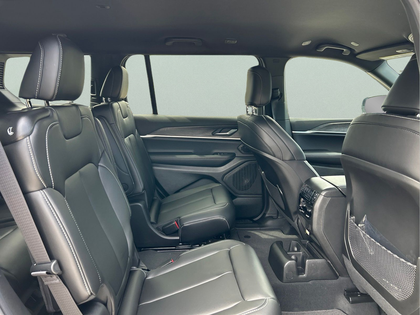 New 2026 Steel Blue Exterior Paint Jeep Limited image 12
