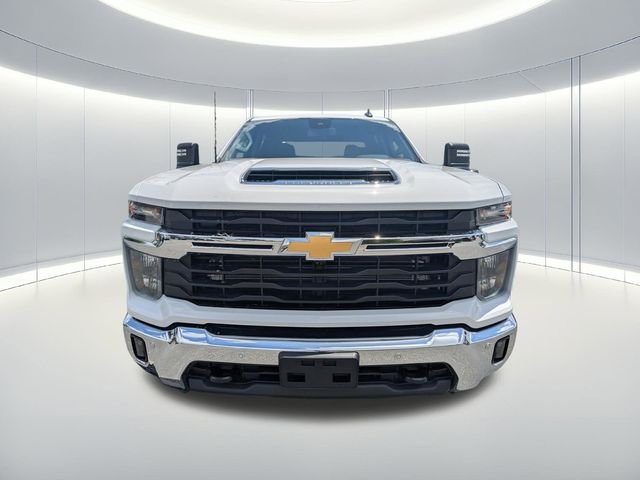 Used 2025 White Chevrolet LT image 7