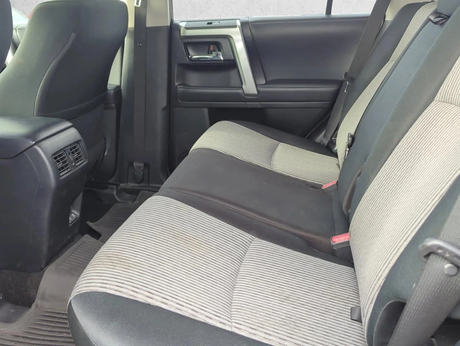 Used 2022 Midnight Black Metallic Toyota SR5 image 9
