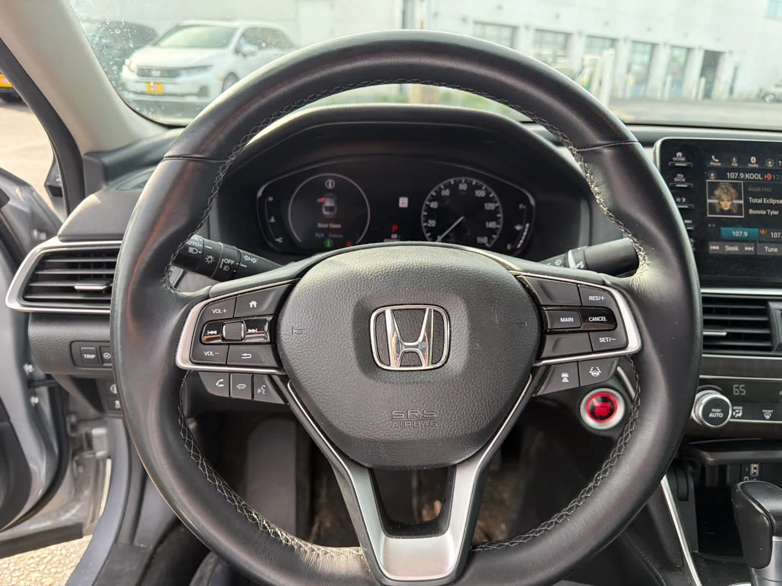 Certified Used 2018 Silver Honda EX-L 1.5T image 21