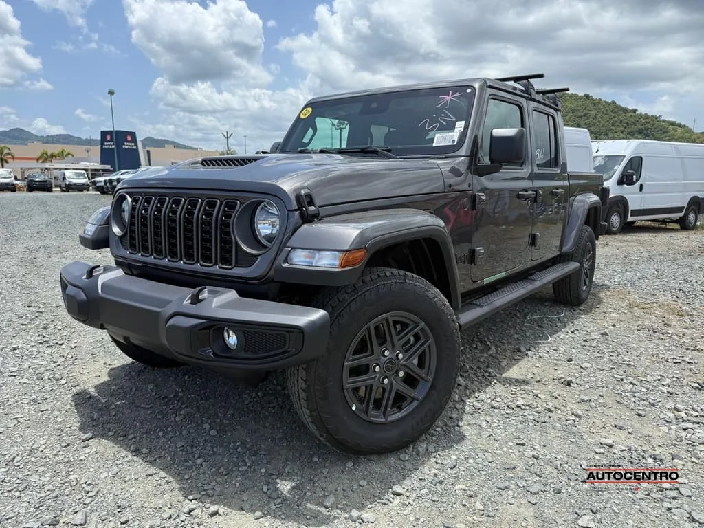 2026 Jeep Gladiator Sport S Auto's photo