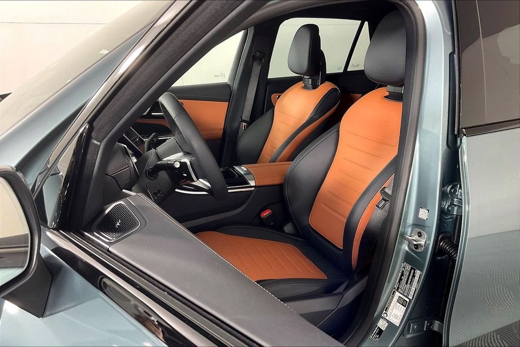 Used 2026 Brown Mercedes-Benz GLC 300 image 9