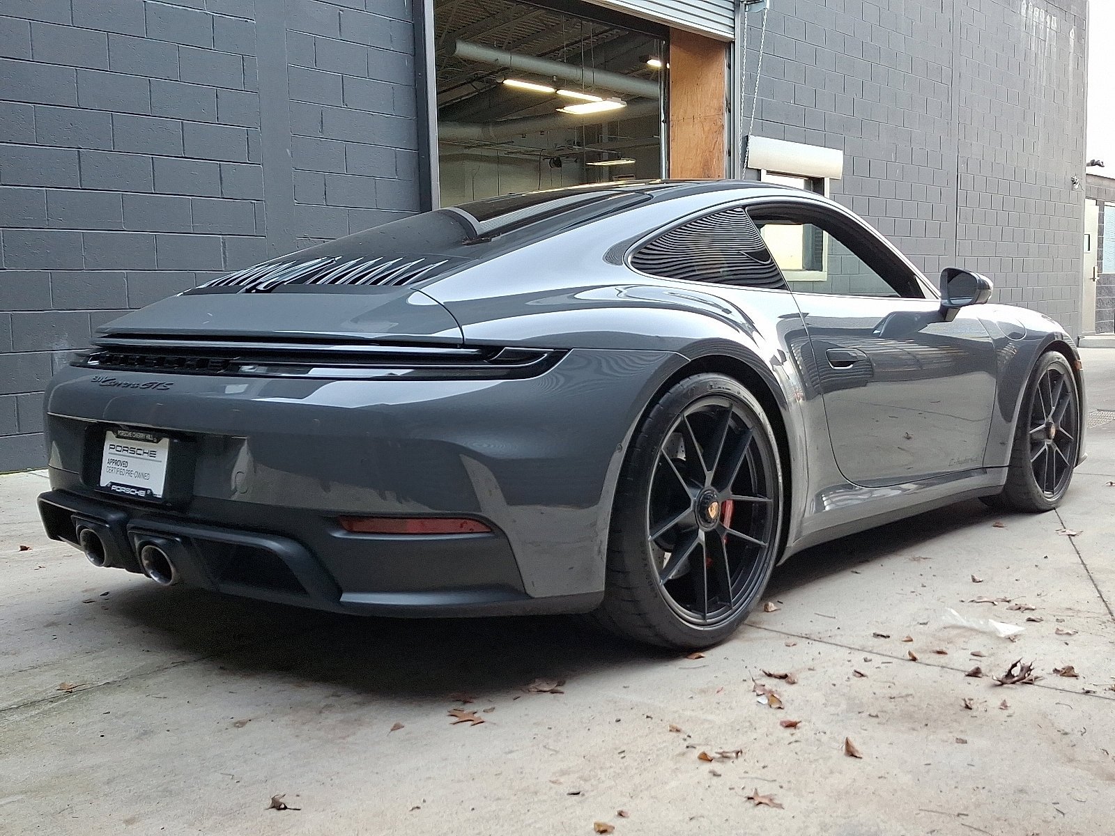 Certified Used 2025 Vanadium Grey Metallic   1H Porsche Carrera GTS image 7