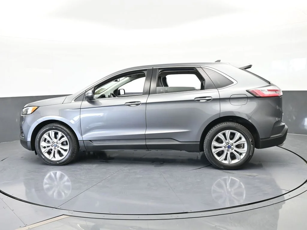 Used 2022 Gray Metallic Ford Titanium image 3