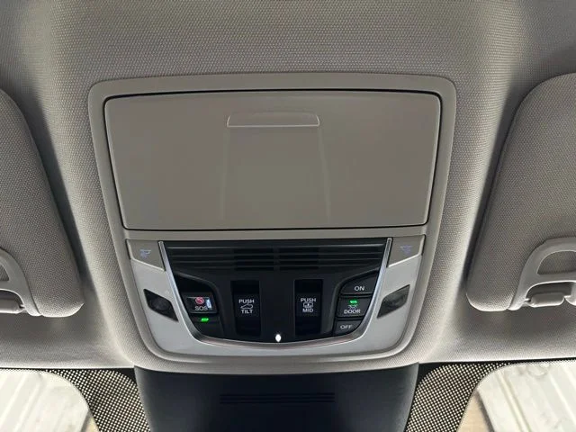 New 2026 Platinum White Pearl Acura Technology Package image 29