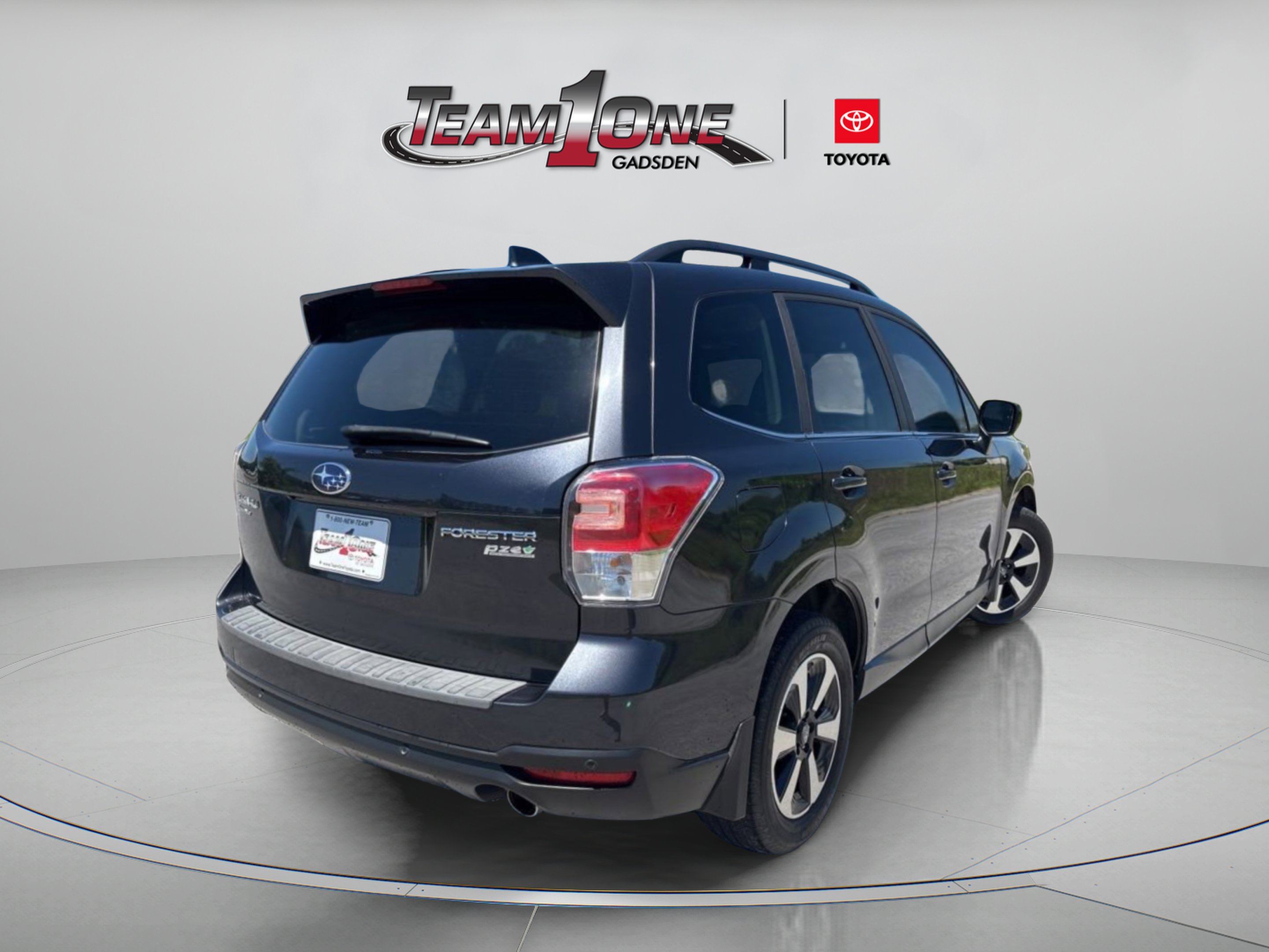 Used 2017 Dark Gray Metallic Subaru Limited image 6