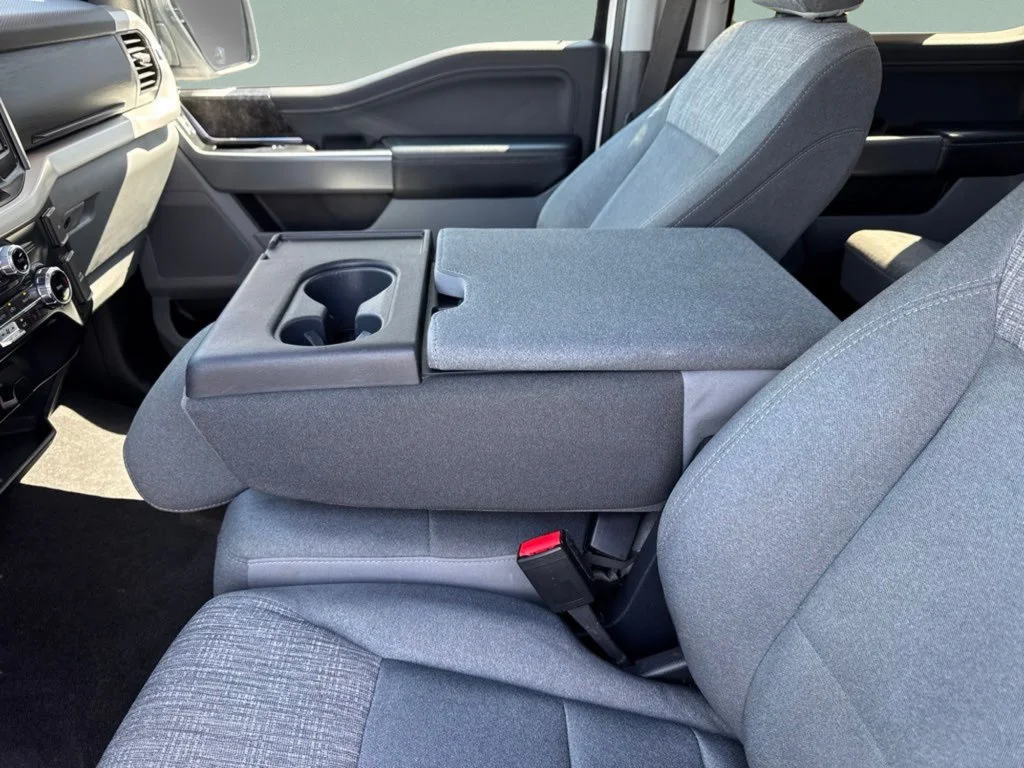 Used 2022 Oxford White Ford XLT image 45