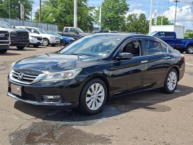 Used 2014 Black Honda EX image 3