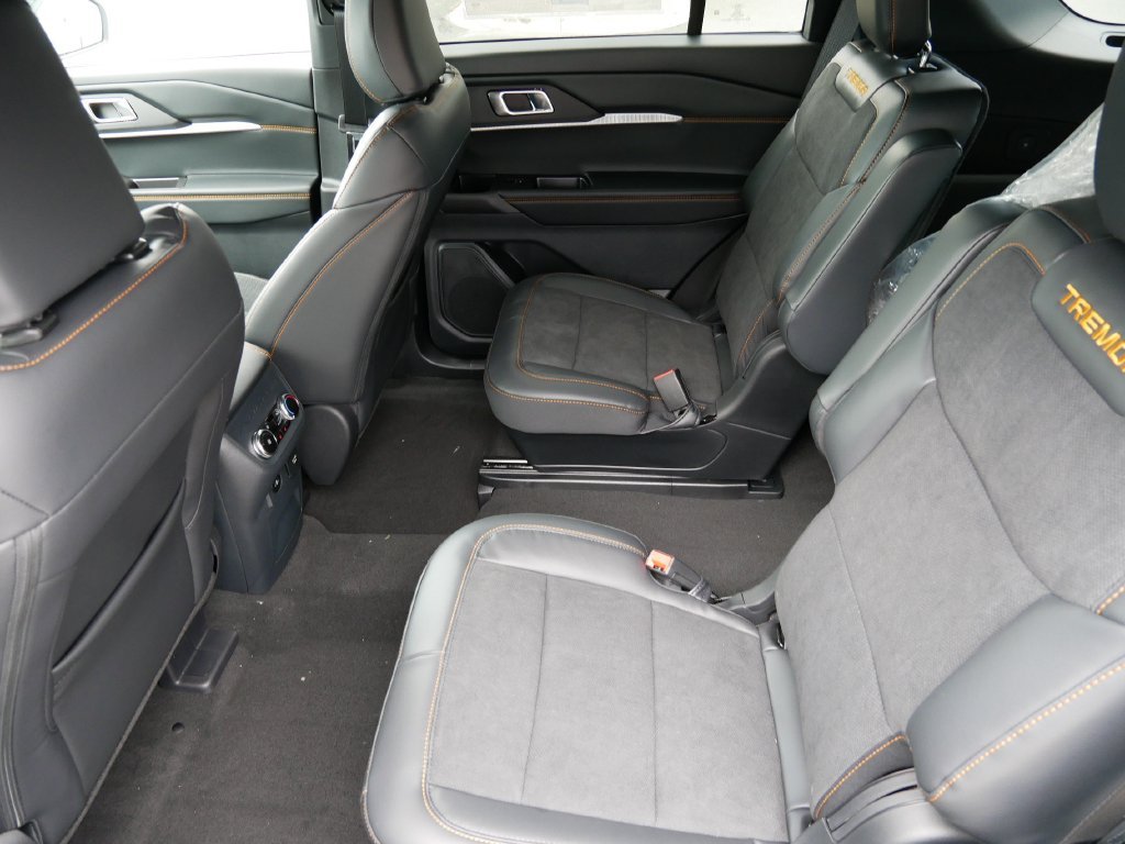 New 2026 Space White Metallic Ford Tremor® image 12
