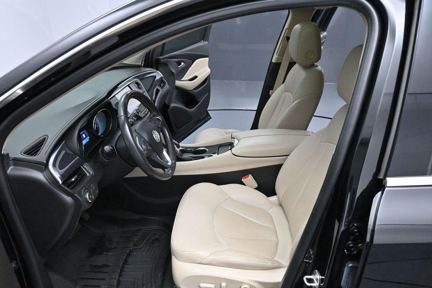 Used 2017 EBONY TWILIGHT METALLIC Buick Essence image 12