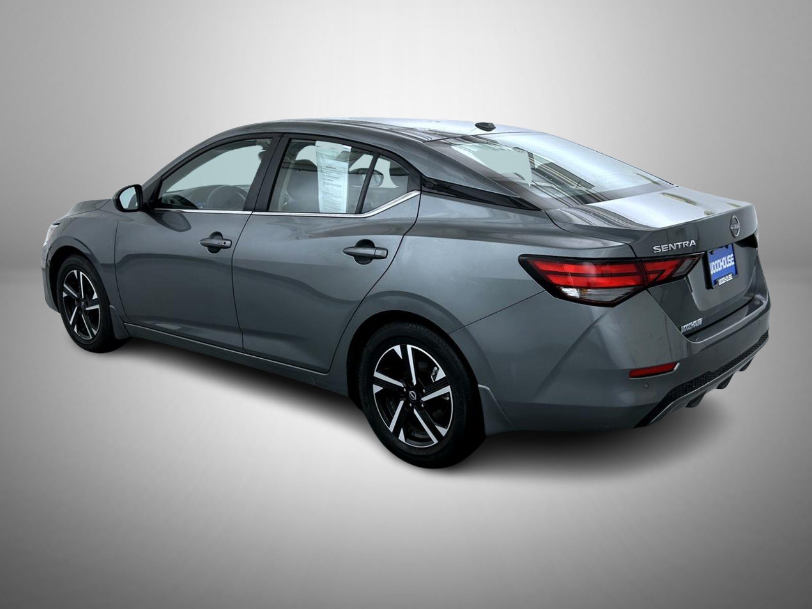 Used 2025 Gray Nissan SV image 7
