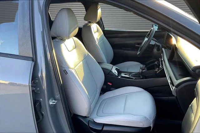 Used 2026 Gray Hyundai SEL image 31