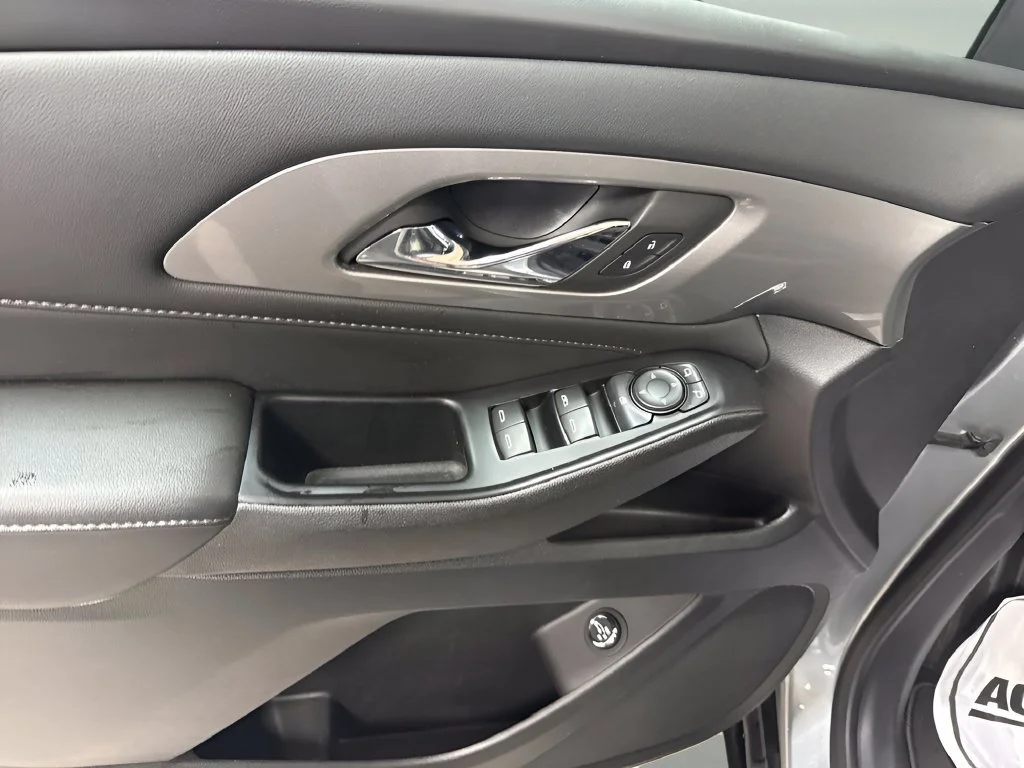2023 Chevrolet Traverse 1LT - Photo 15