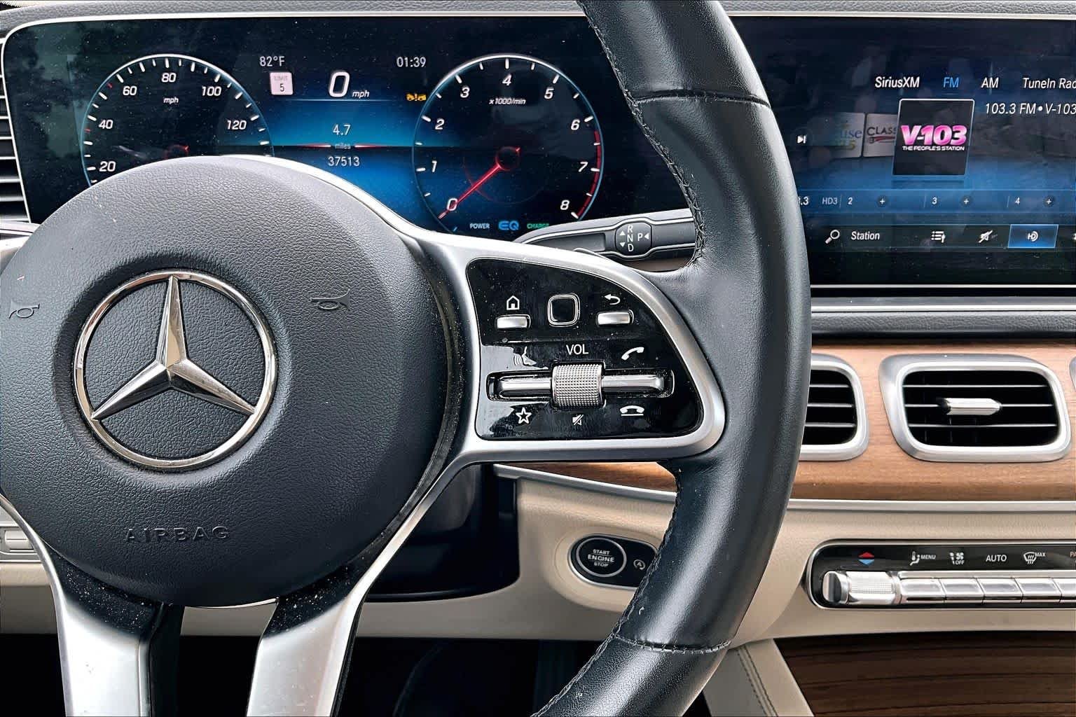 Used 2023 Polar White Mercedes-Benz GLE 450 image 25