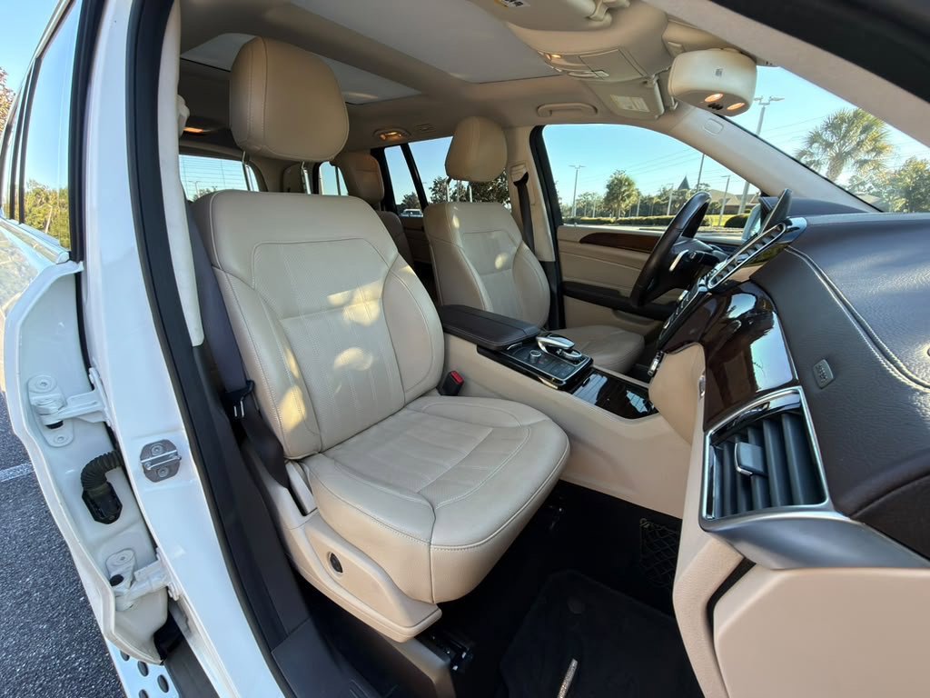 Used 2019 White Mercedes-Benz GLS 450 image 27