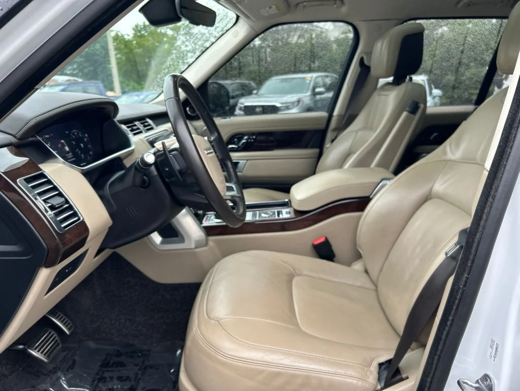 Used 2021  Land Rover Westminster image 16
