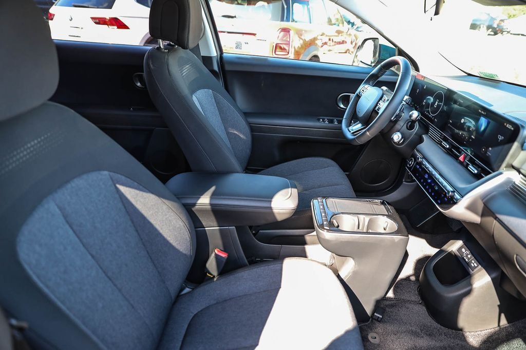 2026 Hyundai IONIQ 5 SE - Photo 17
