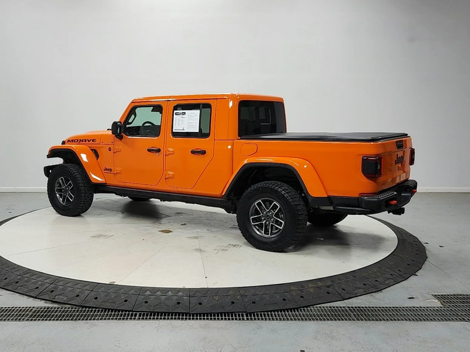 Used 2025 JOOSE Jeep Mojave image 6
