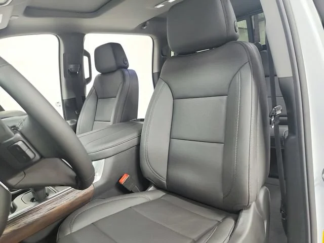 2026 GMC Sierra 1500 SLT - Photo 19