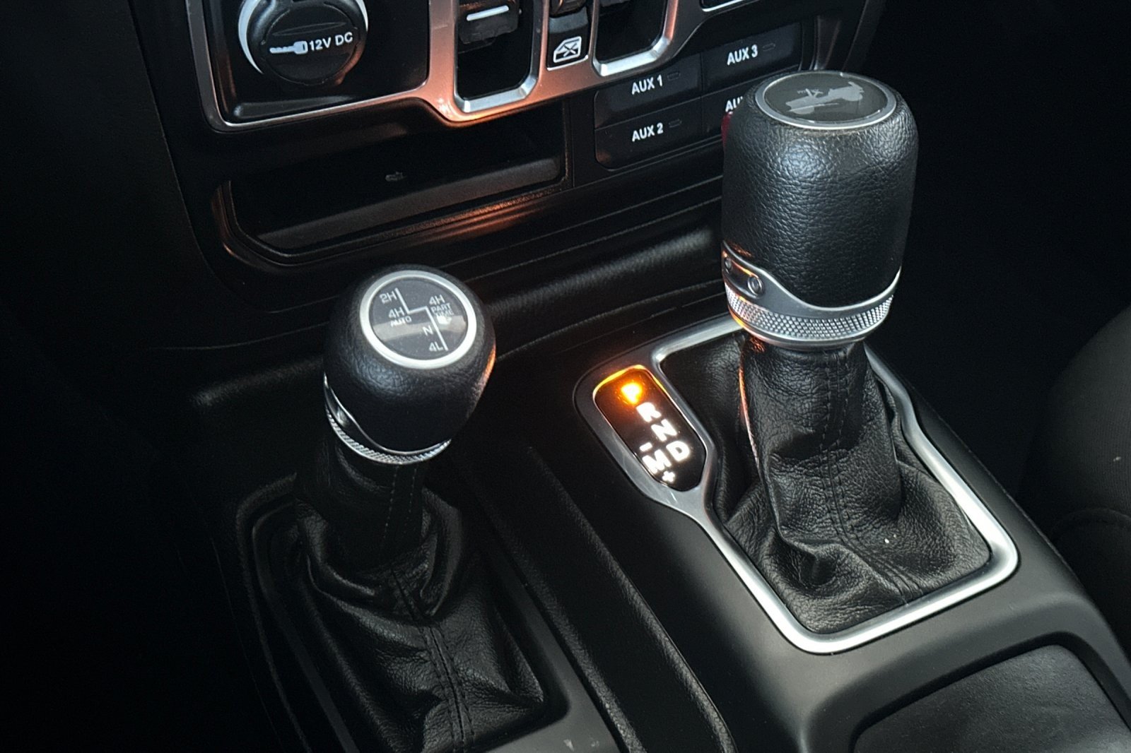 Used 2023 STING - GRAY Jeep S 4XE image 20