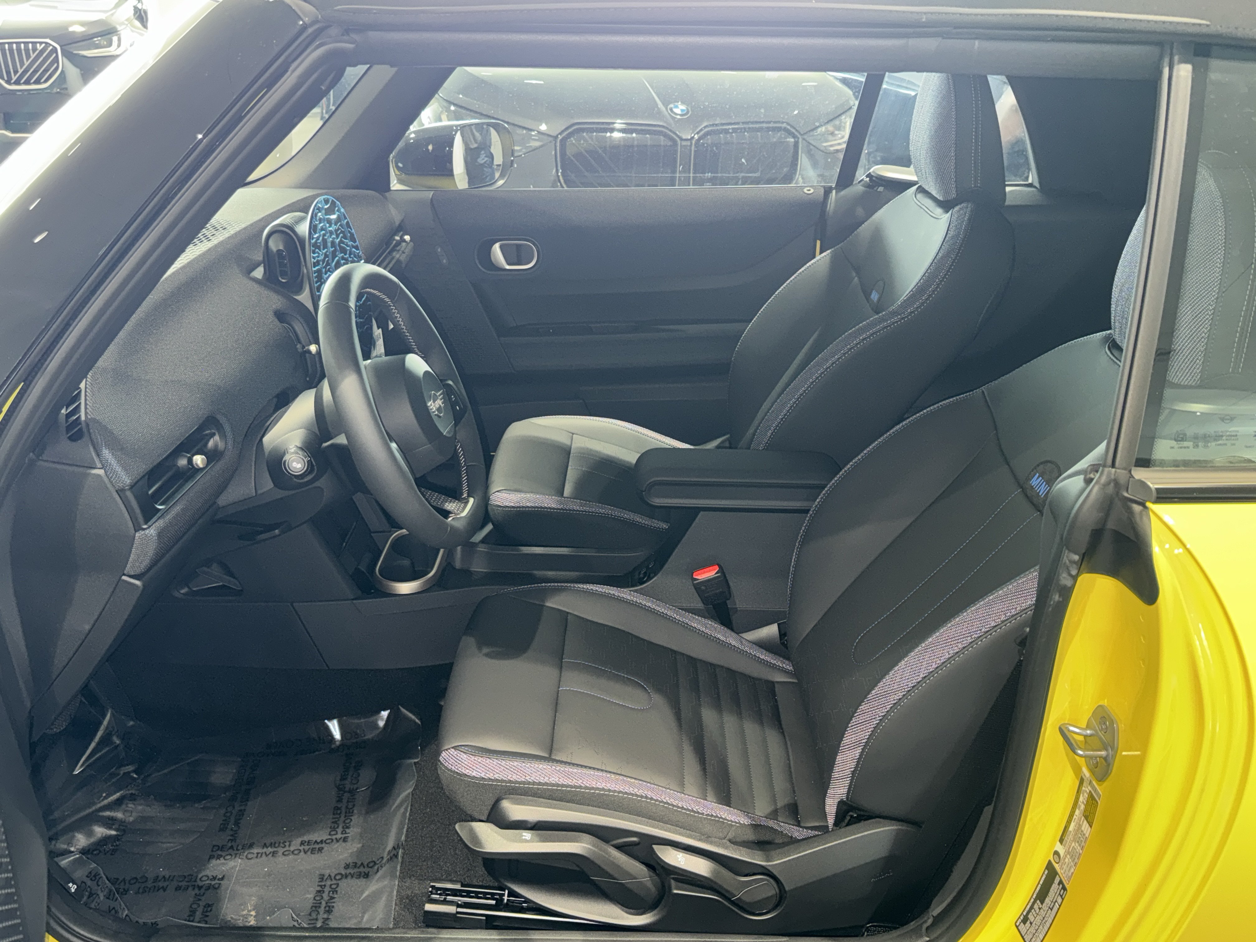 New 2026 Yellow MINI Signature Plus image 13