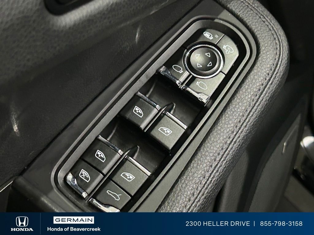 Used 2020 Black Porsche Base image 18