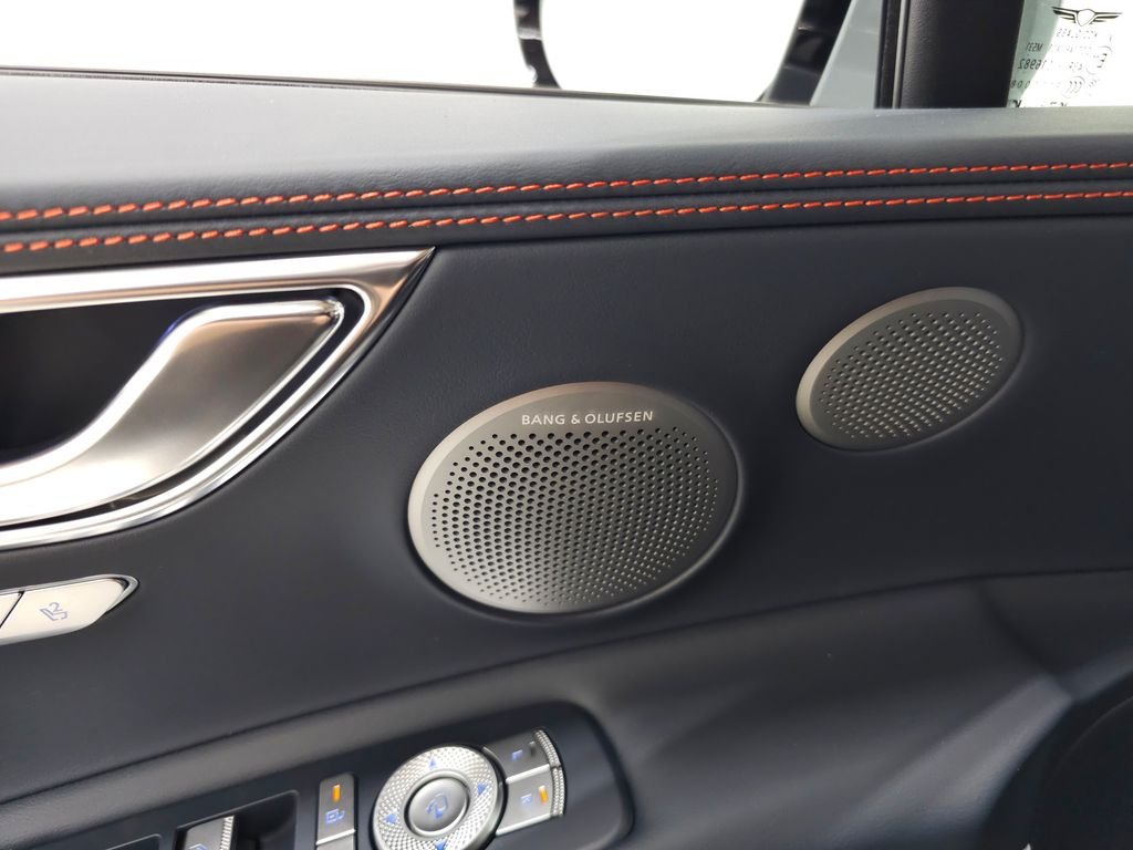 New 2027 Bering Blue Genesis 3.5T E-SC MHEV PRESTIGE image 10