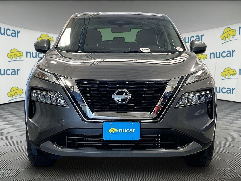 Used 2023 Gray Nissan SV image 2