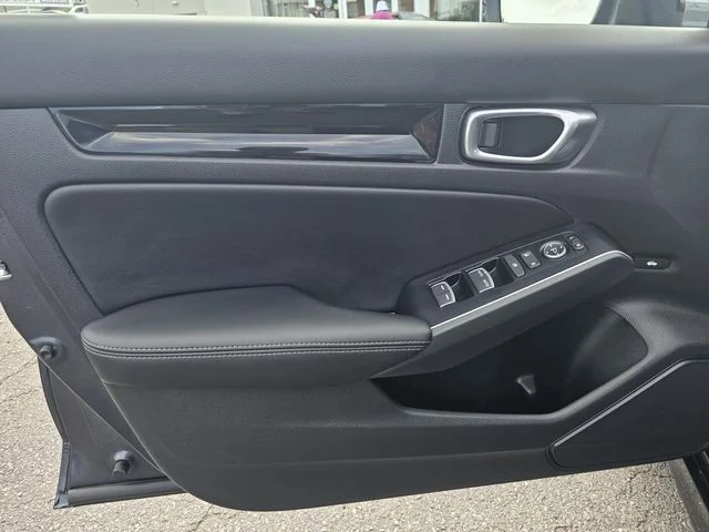 2025 Honda Civic Sport Touring - Photo 20
