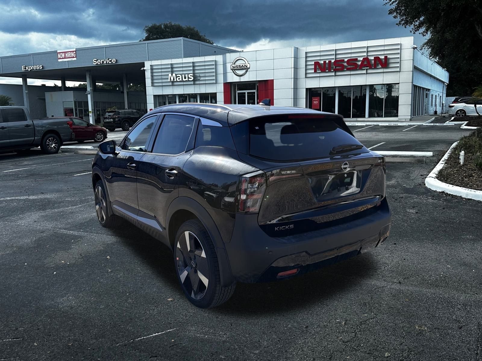 New 2026 Nissan Kicks SR 4D Sport Utility