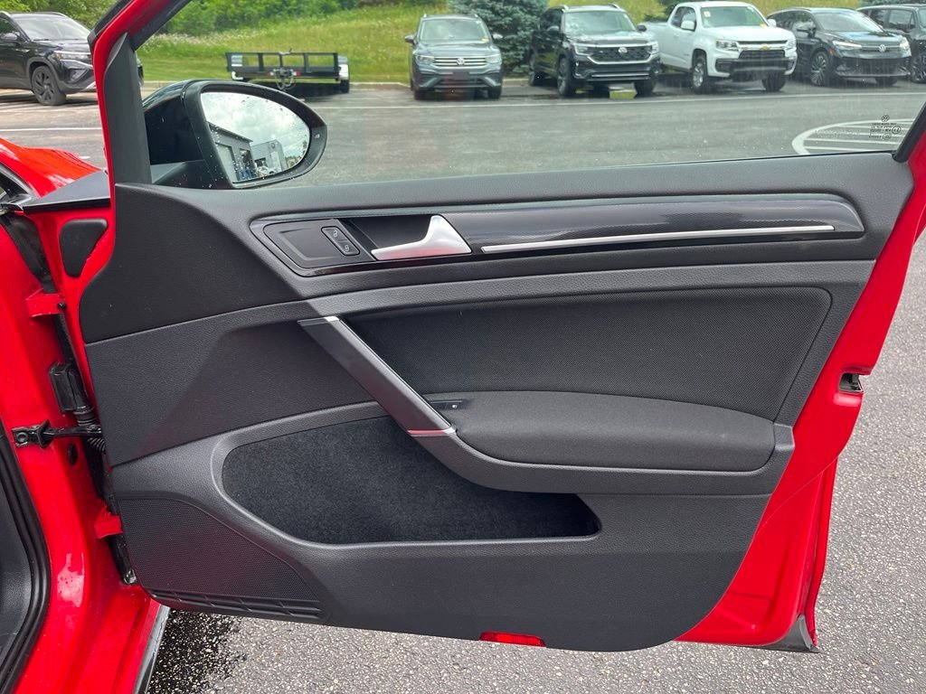 Used 2017 Red Volkswagen Sport image 11