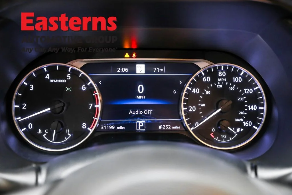Used 2022 Red Nissan SV image 18