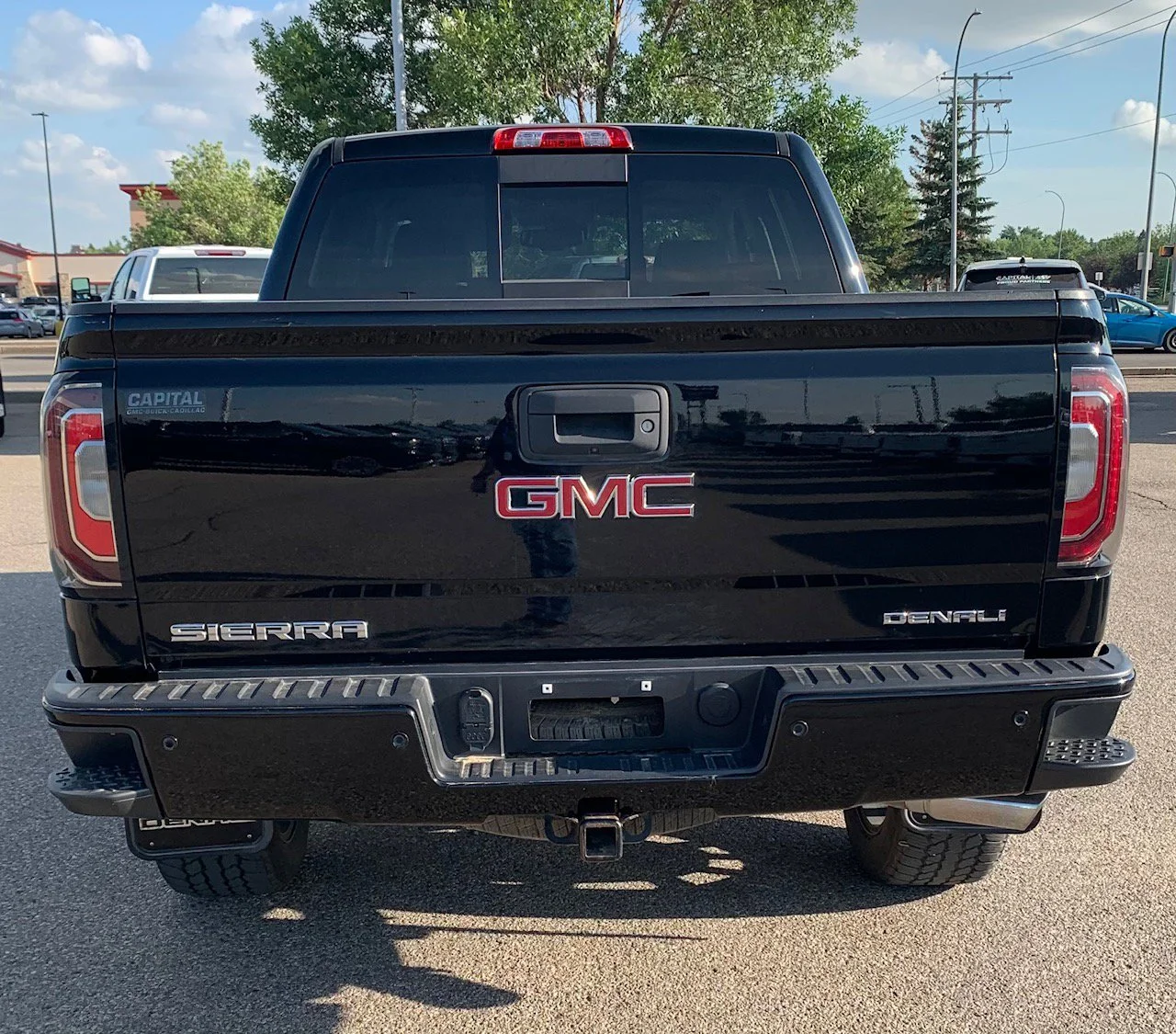 Used 2018 Black GMC Denali Crew Cab  w/ 5