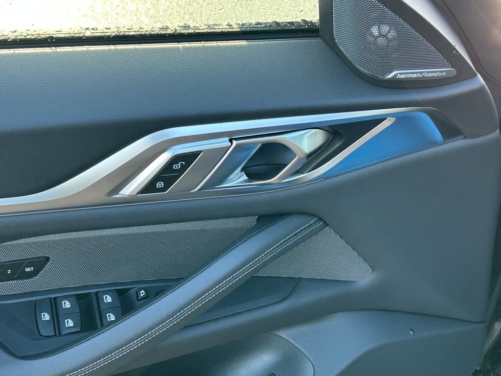 New 2026 Black Sapphire Metallic BMW M440i image 12